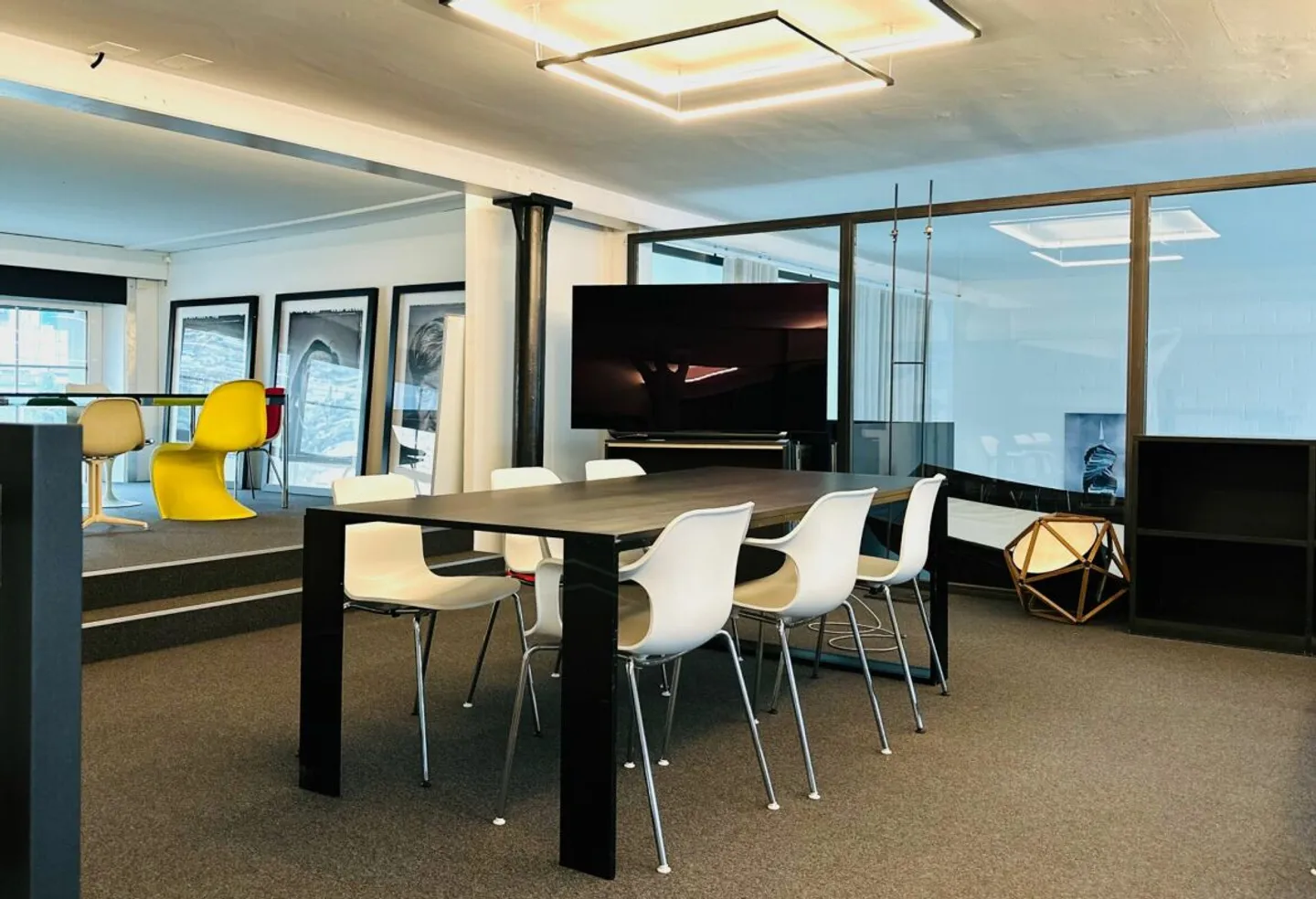 Attractive Co-Office - Photo 3 of 6