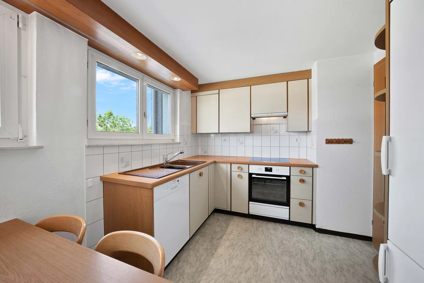 5-Room Apartment - Photo 7 of 13