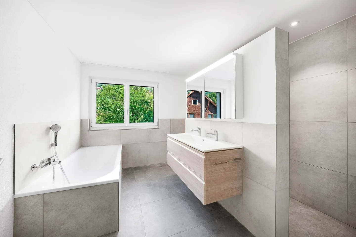 Geräumige 4.5-Zimmer-Wohnung - Foto 7 von 11