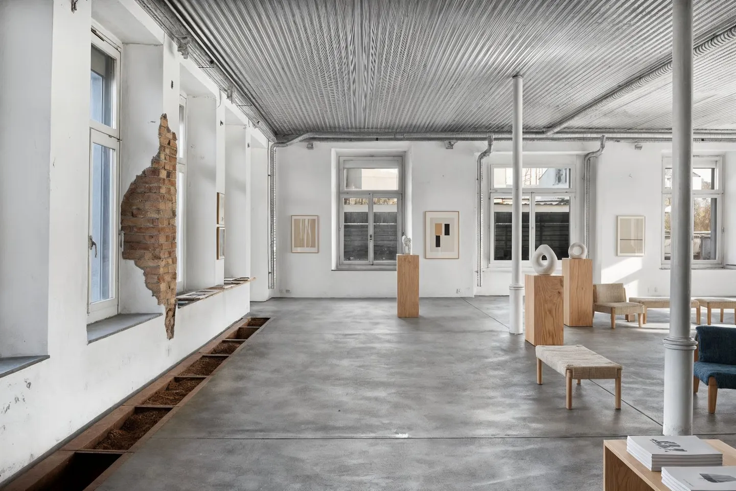 Geräumiger Büro- und Atelierraum - Foto 3 von 8
