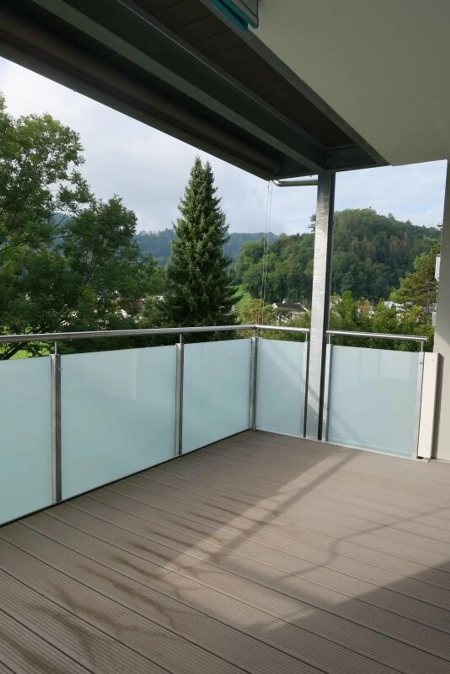 Beautiful apartment with a view of greenery - absolutely quiet location - Photo 8 of 9