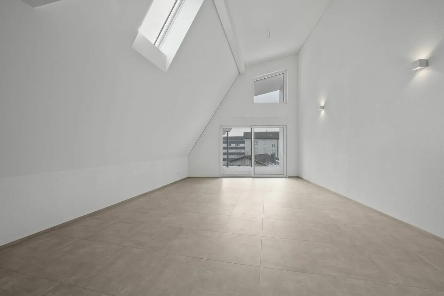 3.5 Zimmer-Wohnung - Foto 2 von 9