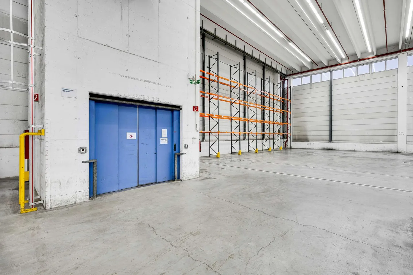 Stockage extérieur non couvert - Photo 5 sur 6