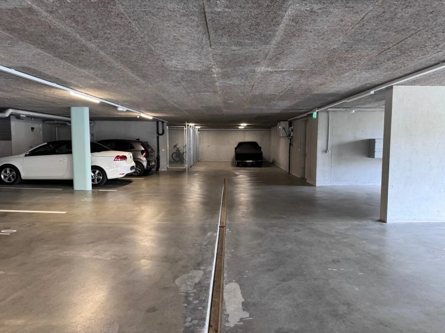 Tiefgaragenparkplatz - Foto 2 von 2