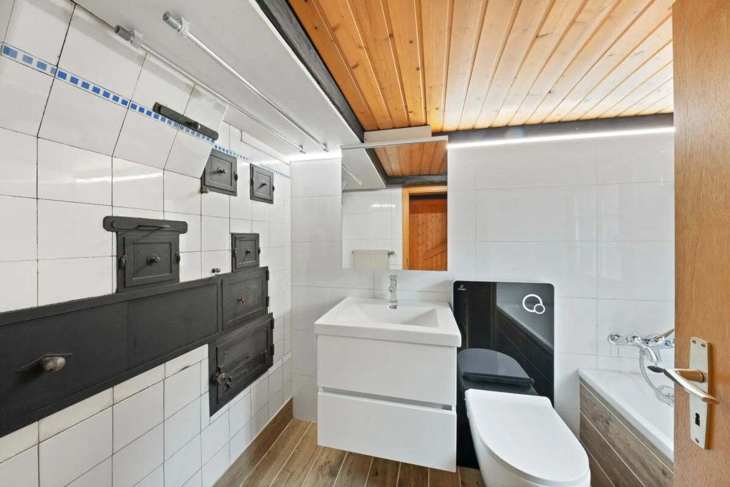 Charming terraced house: Your new home with flair - Photo 5 of 7