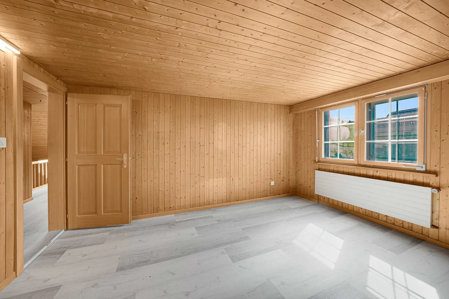Residential building with separate garage - Photo 10 of 13