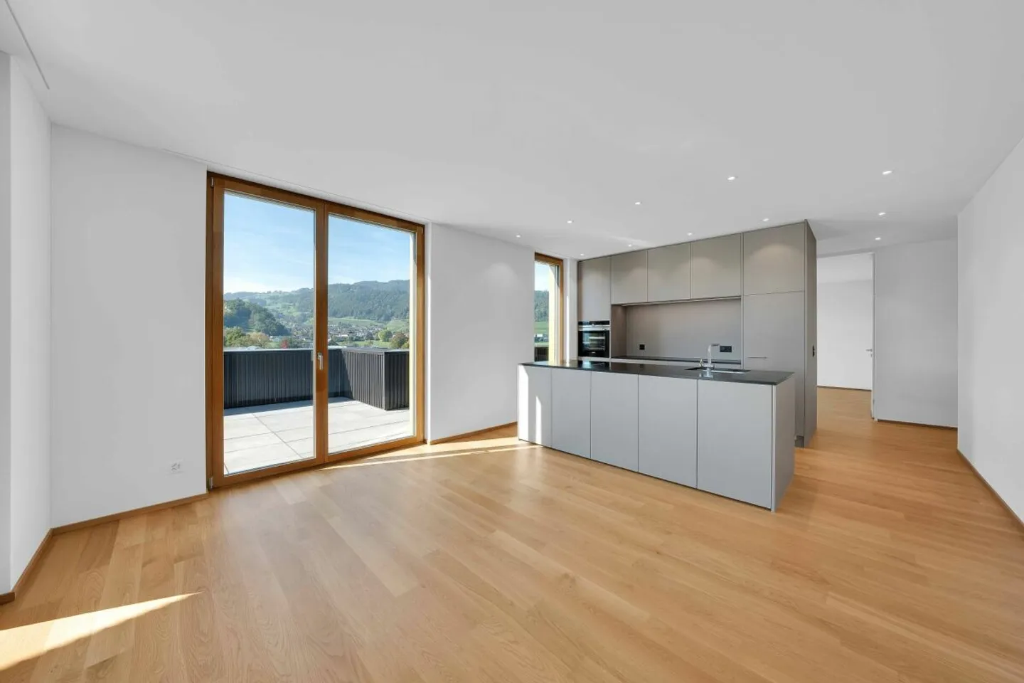 Appartement en attique de 4,5 pièces - Photo 2 sur 11