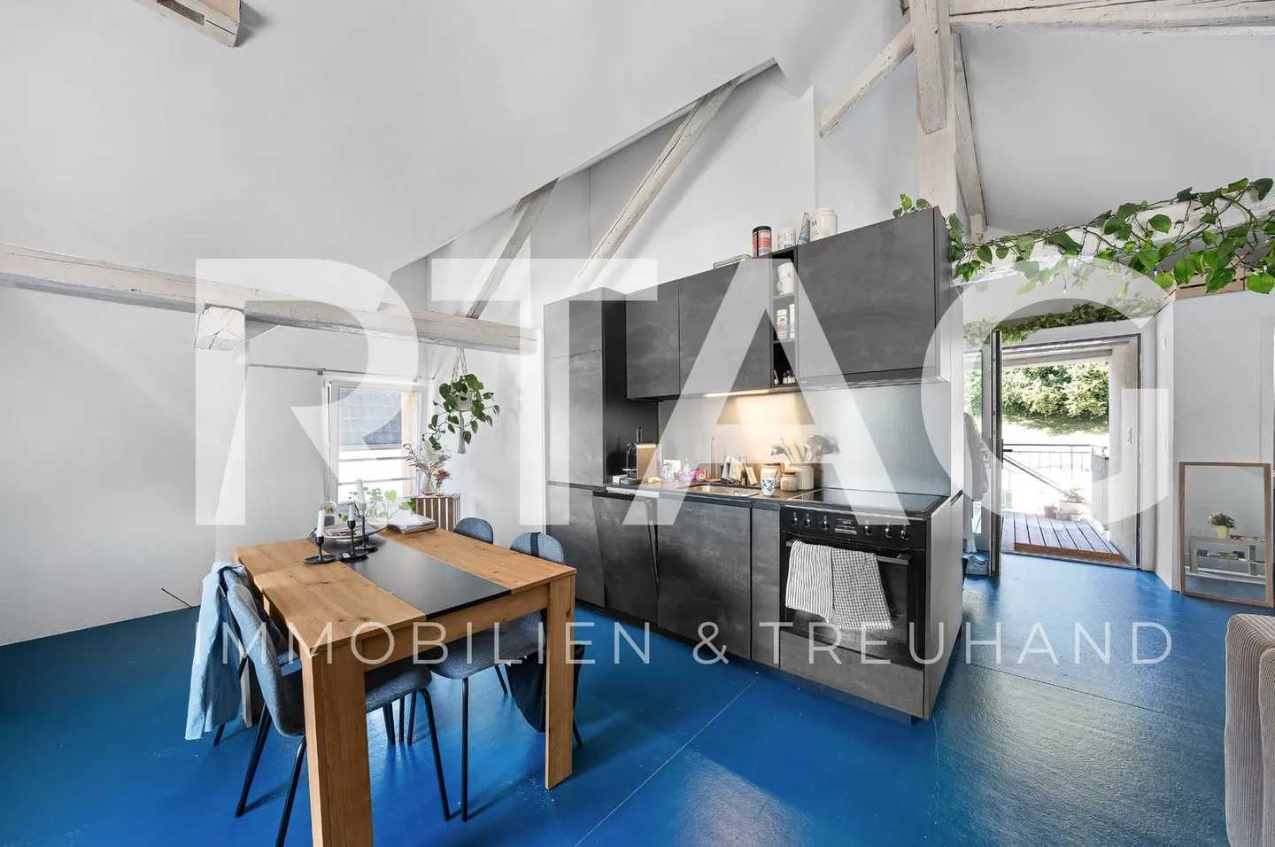 2.5-Zimmer-Dachwohnung - Photo 1 sur 11