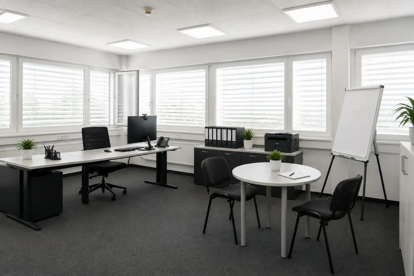 Office Space - Photo 7 of 12