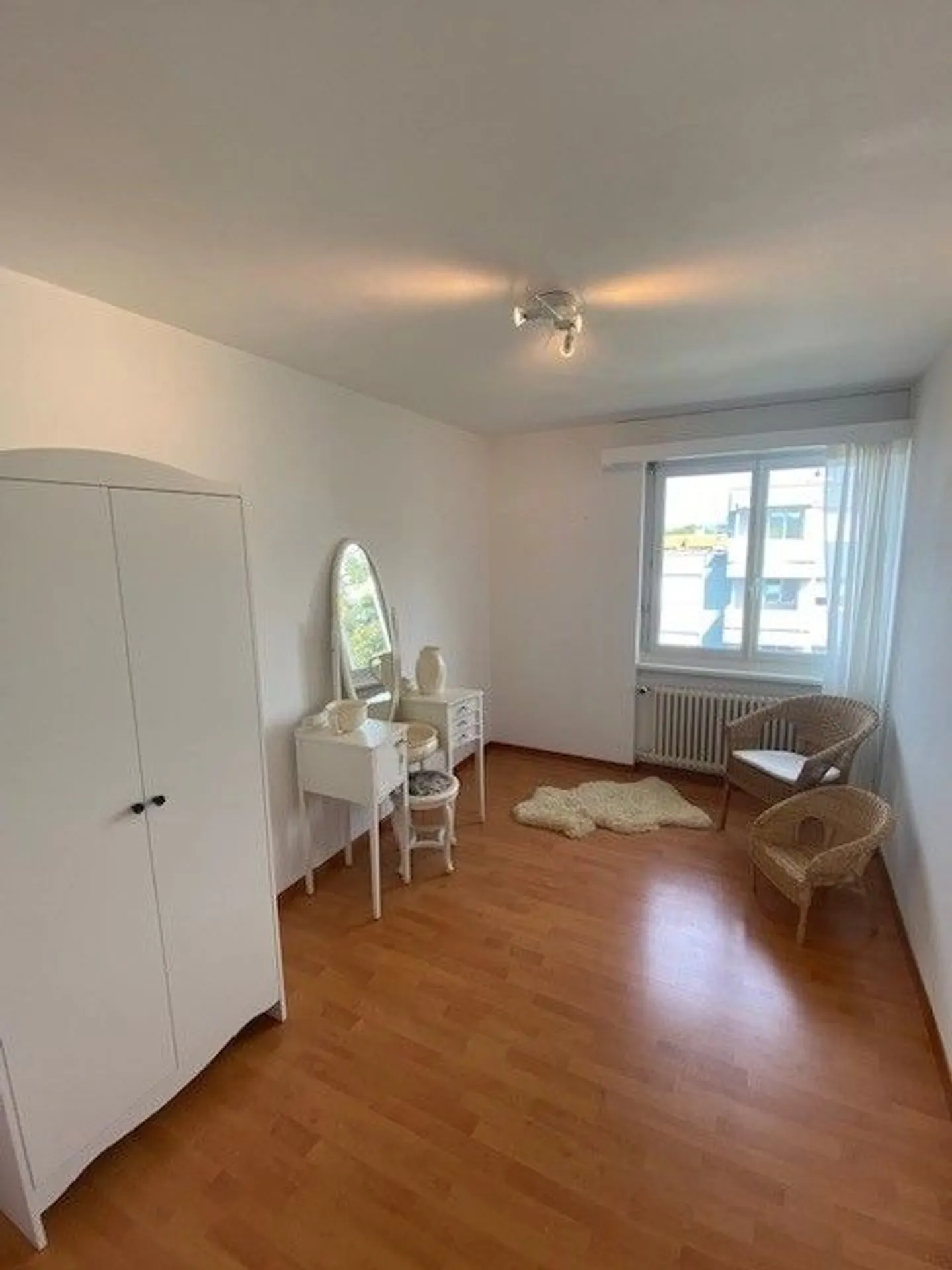 3.5-Room Apartment - Photo 2 of 8