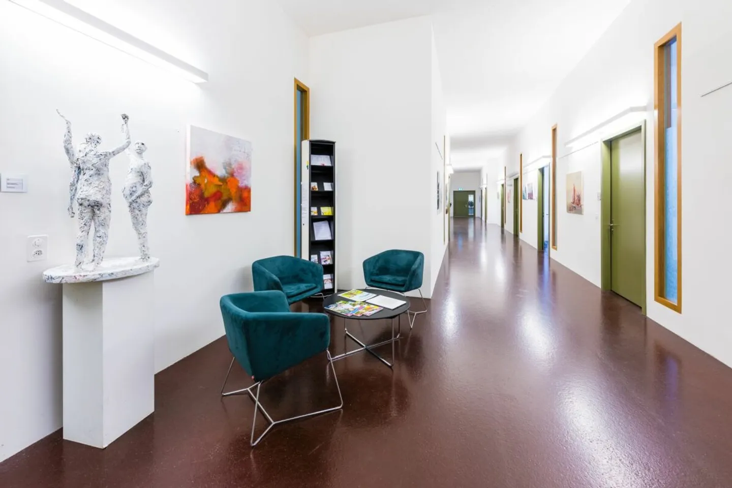 Commercial Space - Photo 1 of 5
