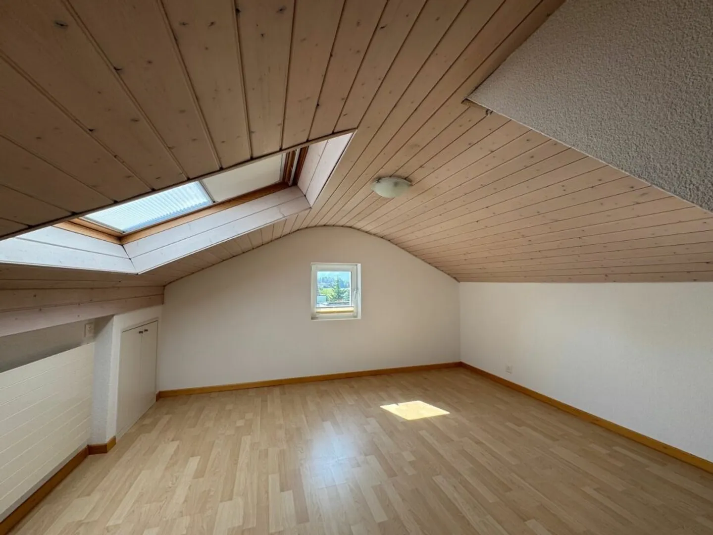 Maison jumelée de 5,5 pièces - Photo 7 sur 9