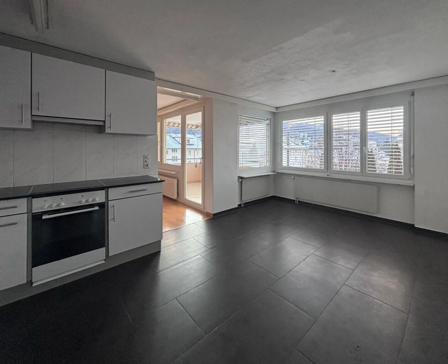 Helle 4.5-Zimmer-Wohnung - Foto 4 von 13