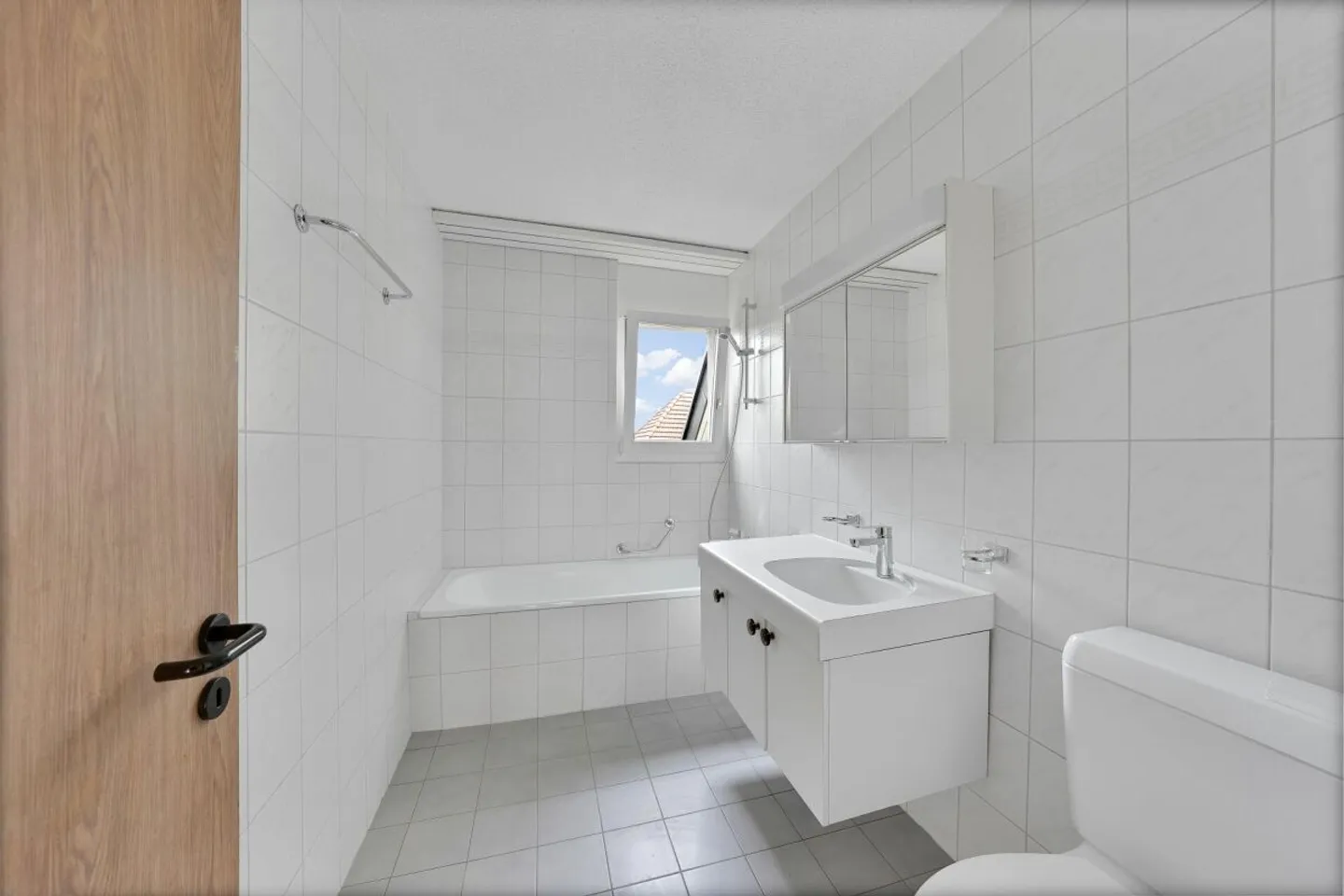 3.5-Room Apartment - Photo 7 of 8