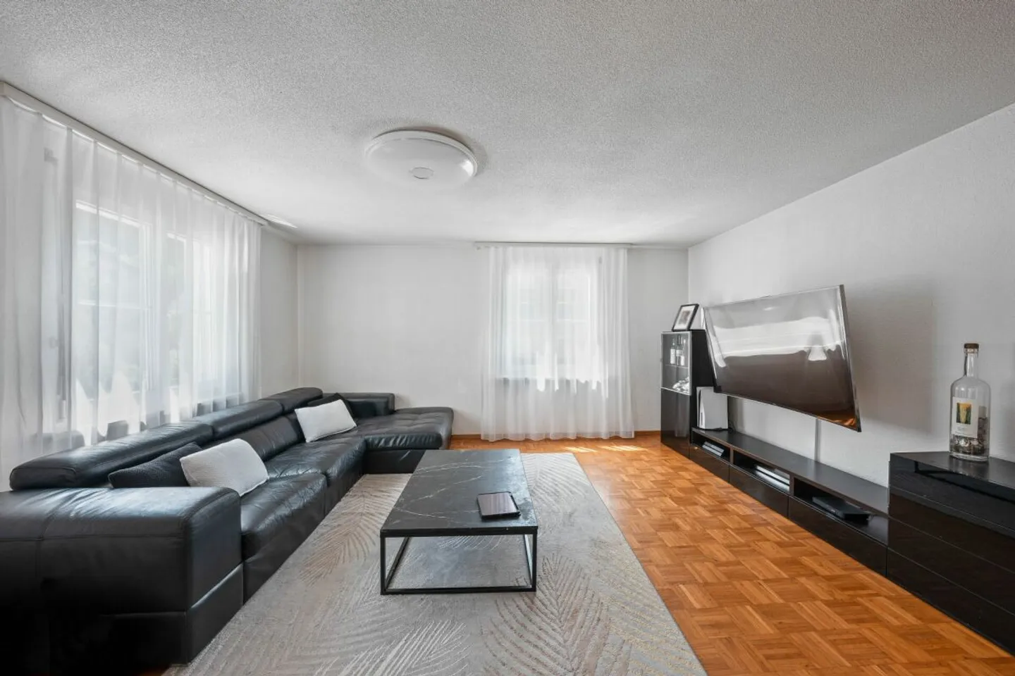 4.5-Room Apartment - Photo 2 of 10