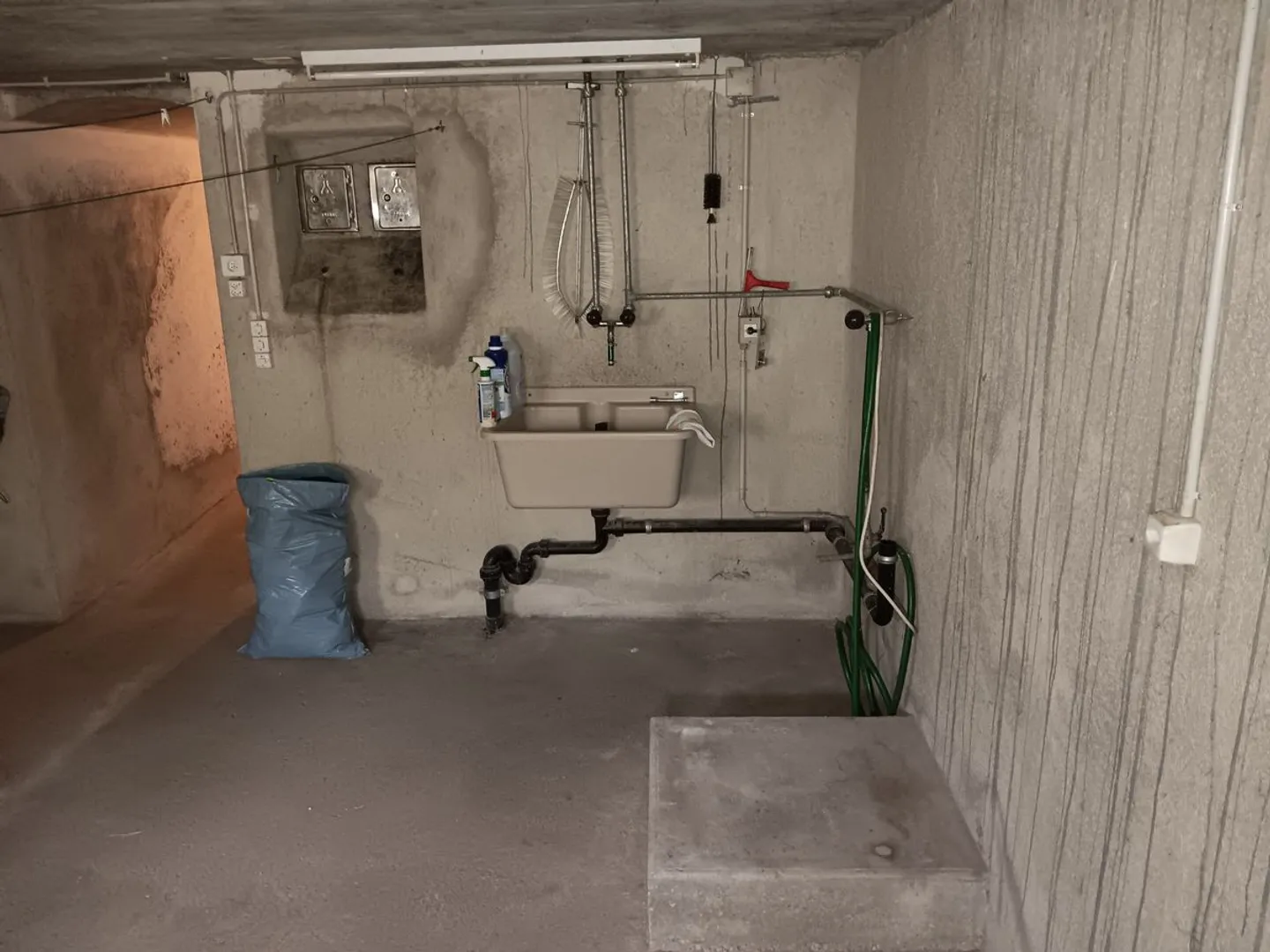 Courchapoix: Fattoria 196m² Fattoria in Zona Centrale - Opportunità di Prezzo - Foto 11 di 13