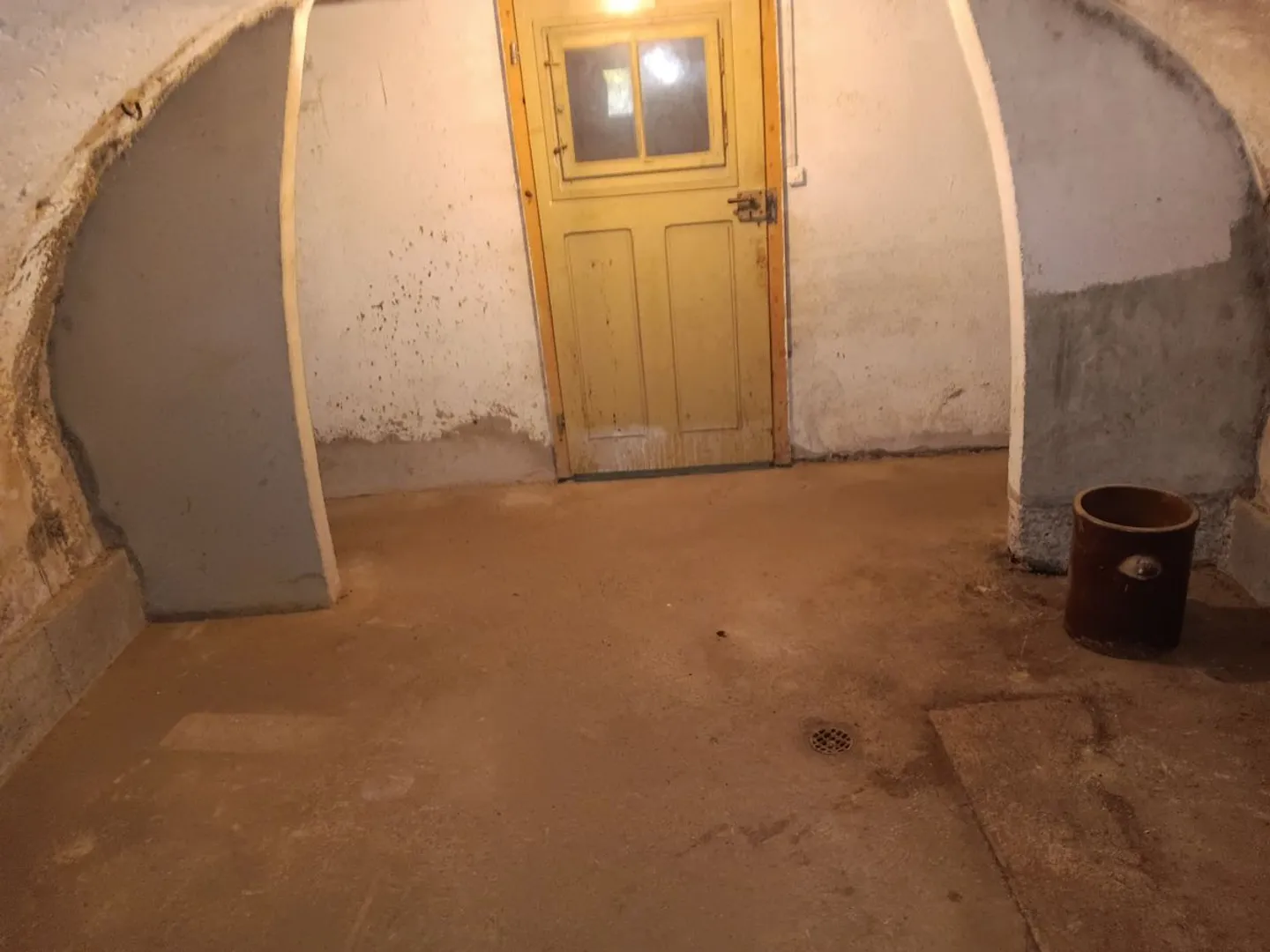 Courchapoix: Fattoria 196m² Fattoria in Zona Centrale - Opportunità di Prezzo - Foto 12 di 13