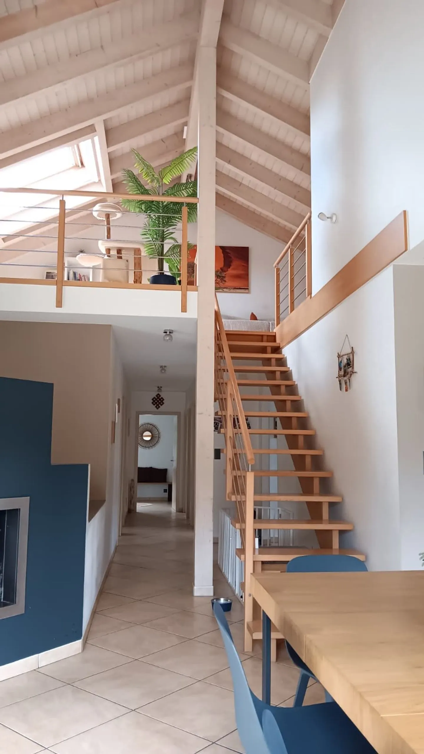 Casa luminosa di oltre 160 m², bel giardino con padiglione - Foto 3 di 13
