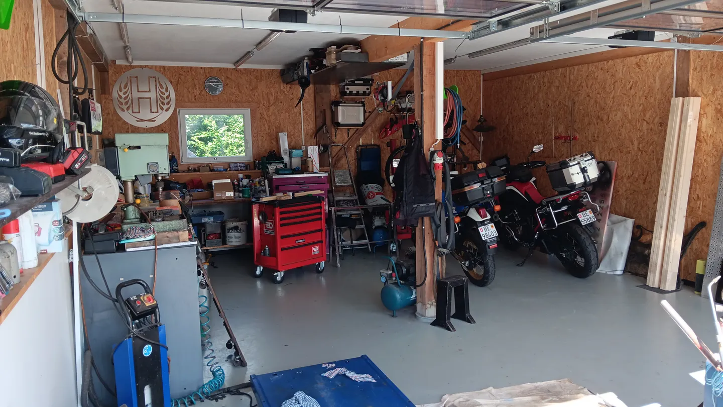 Magnificent mixed-use building - Photo 11 of 12