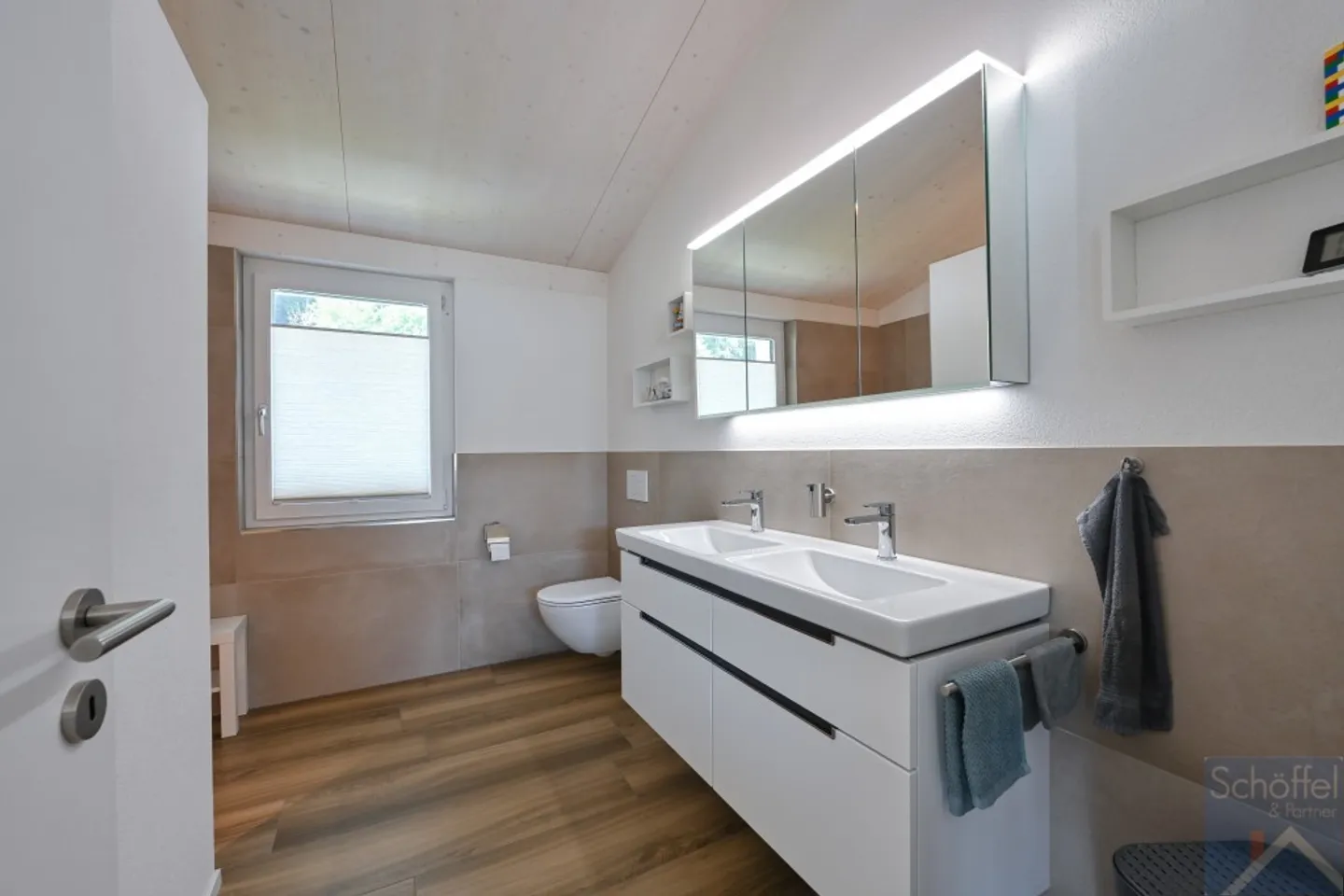 Casa unifamiliare di 5 ½ stanze con garage doppio - Foto 5 di 13