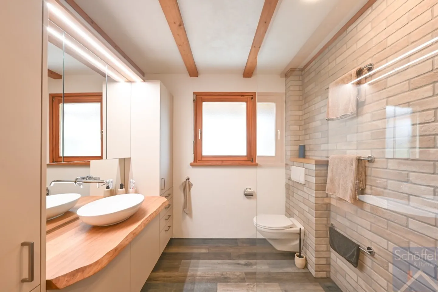 Casa unifamiliare di 7 ½ stanze - Foto 5 di 13