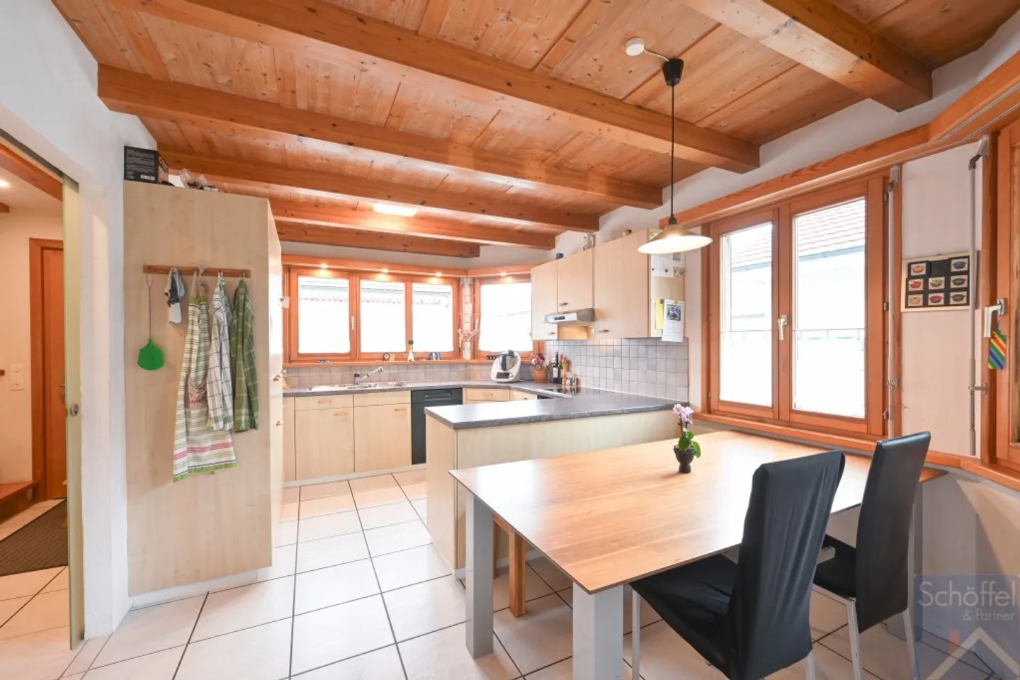 Casa unifamiliare di 7 ½ stanze - Foto 3 di 13