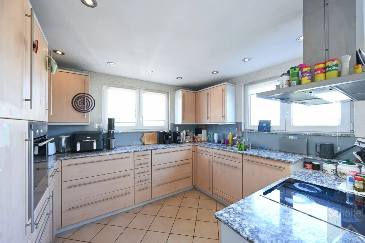 5-room single-family house with large garden - Photo 3 of 13