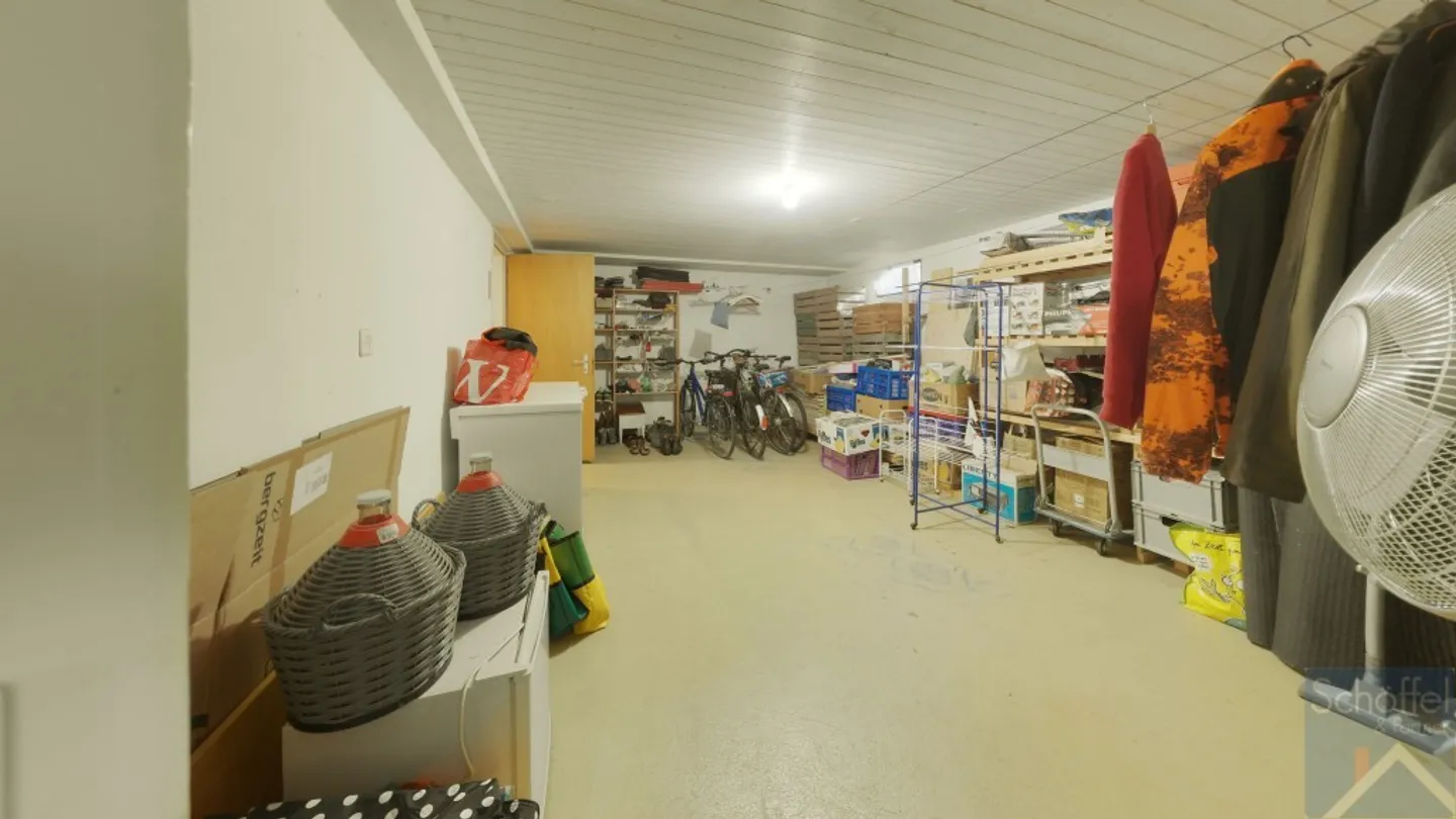 Casa unifamiliare indipendente di 6,5 stanze - Foto 10 di 13