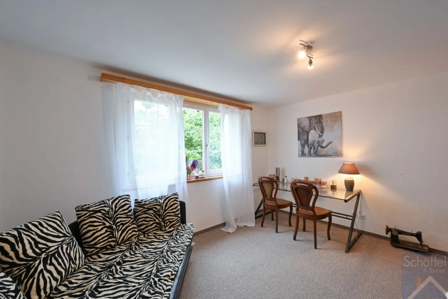 8 ½-Zimmer Einfamilienhaus mit Einliegerwohnung - Foto 4 von 13