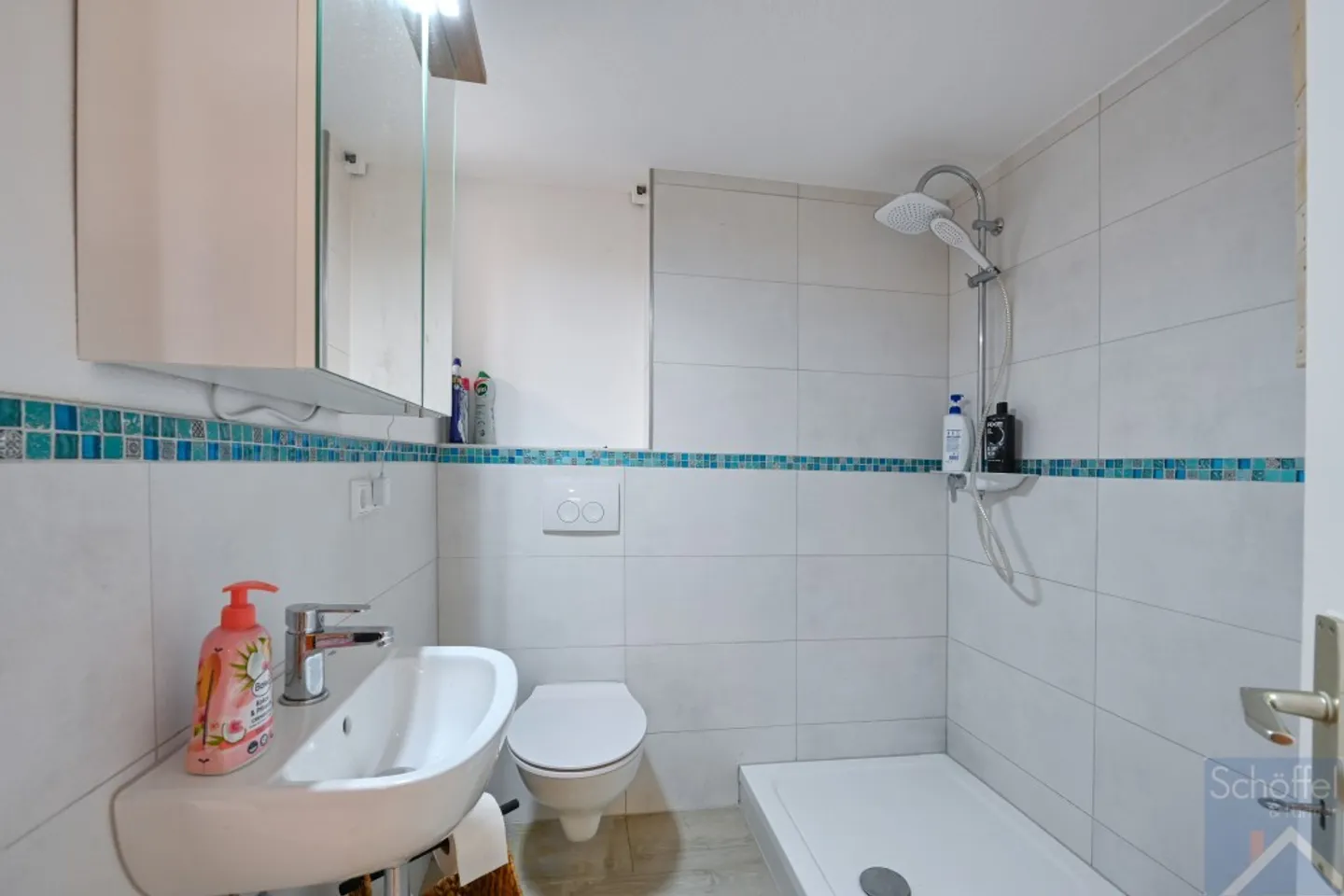 8 ½-Zimmer Einfamilienhaus mit Einliegerwohnung - Foto 7 von 13