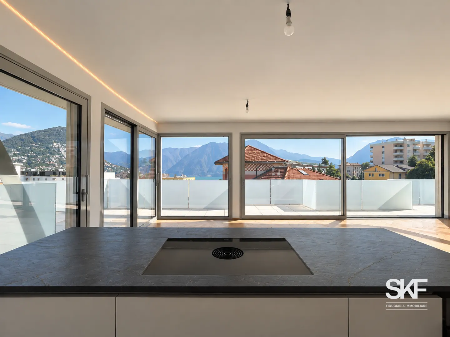 MASSAGNO - ZU VERKAUFEN NEUBAU-PENTHOUSE MIT TERRASSE UND SEEBLICK - Foto 5 von 13