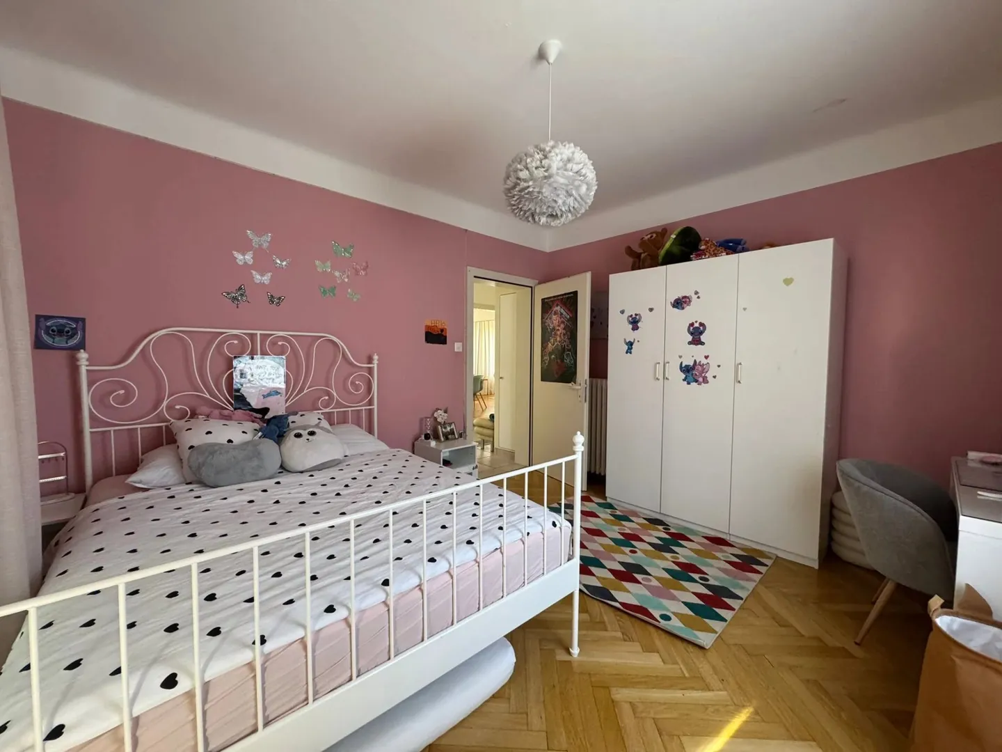 Charming 5.5-Room Apartment - Photo 7 of 13