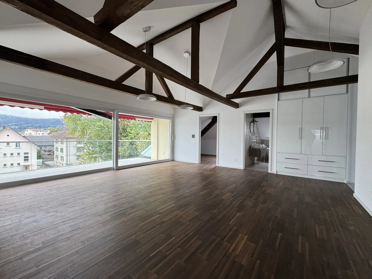 For sale: Large 3.5-room apartment with veranda in Bulle - Photo 4 of 6