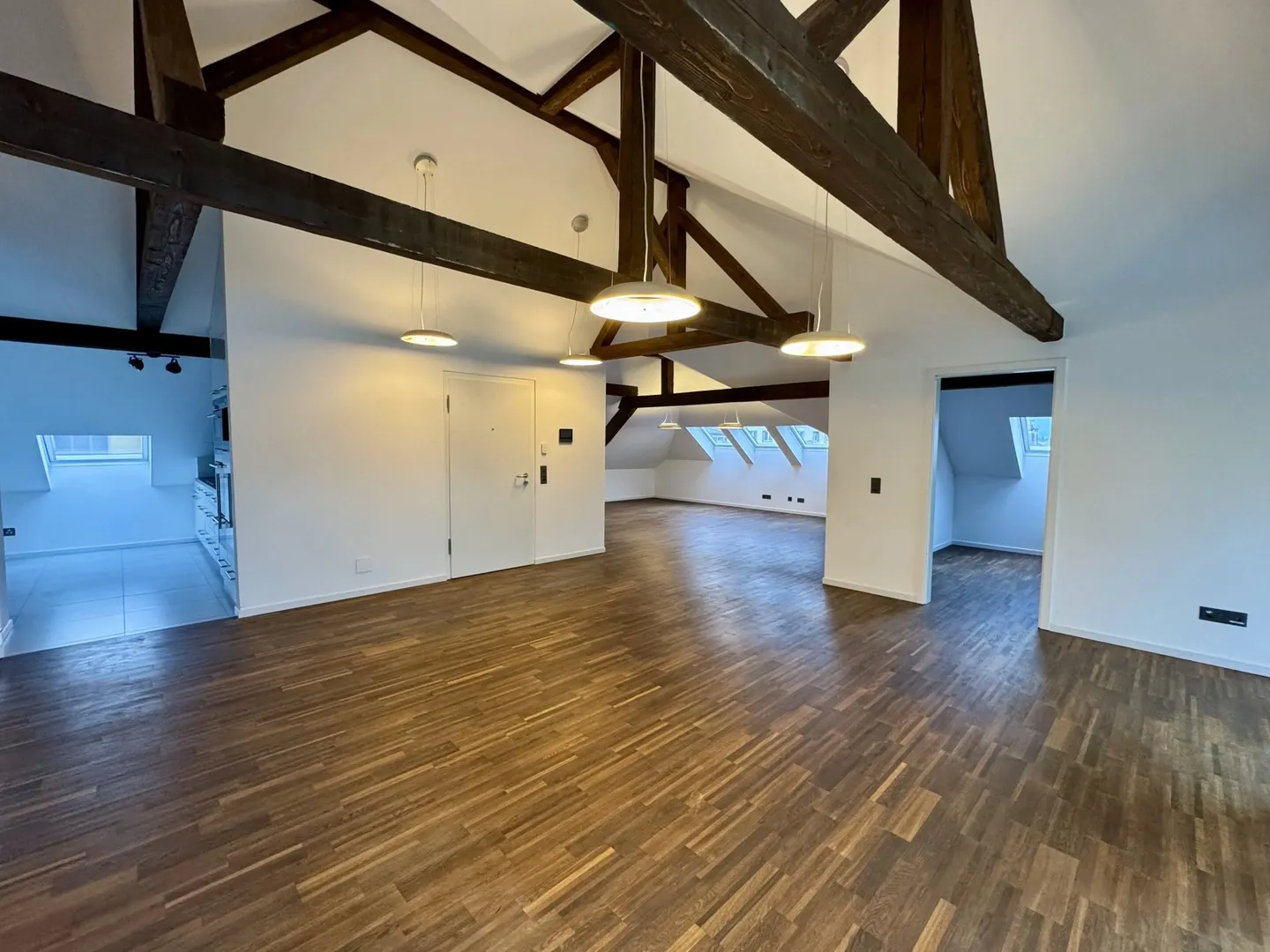 For sale: Large 3.5-room apartment with veranda in Bulle - Photo 5 of 6