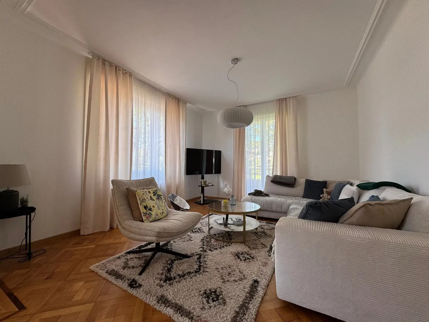 Charming 5.5-Room Apartment - Photo 13 of 13