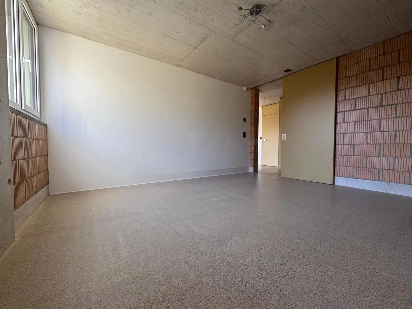 DA AFFITTARE – Splendido appartamento con 2,5 stanze di 63 m² – luminoso, con ascensore e senza soglia - Foto 5 di 12