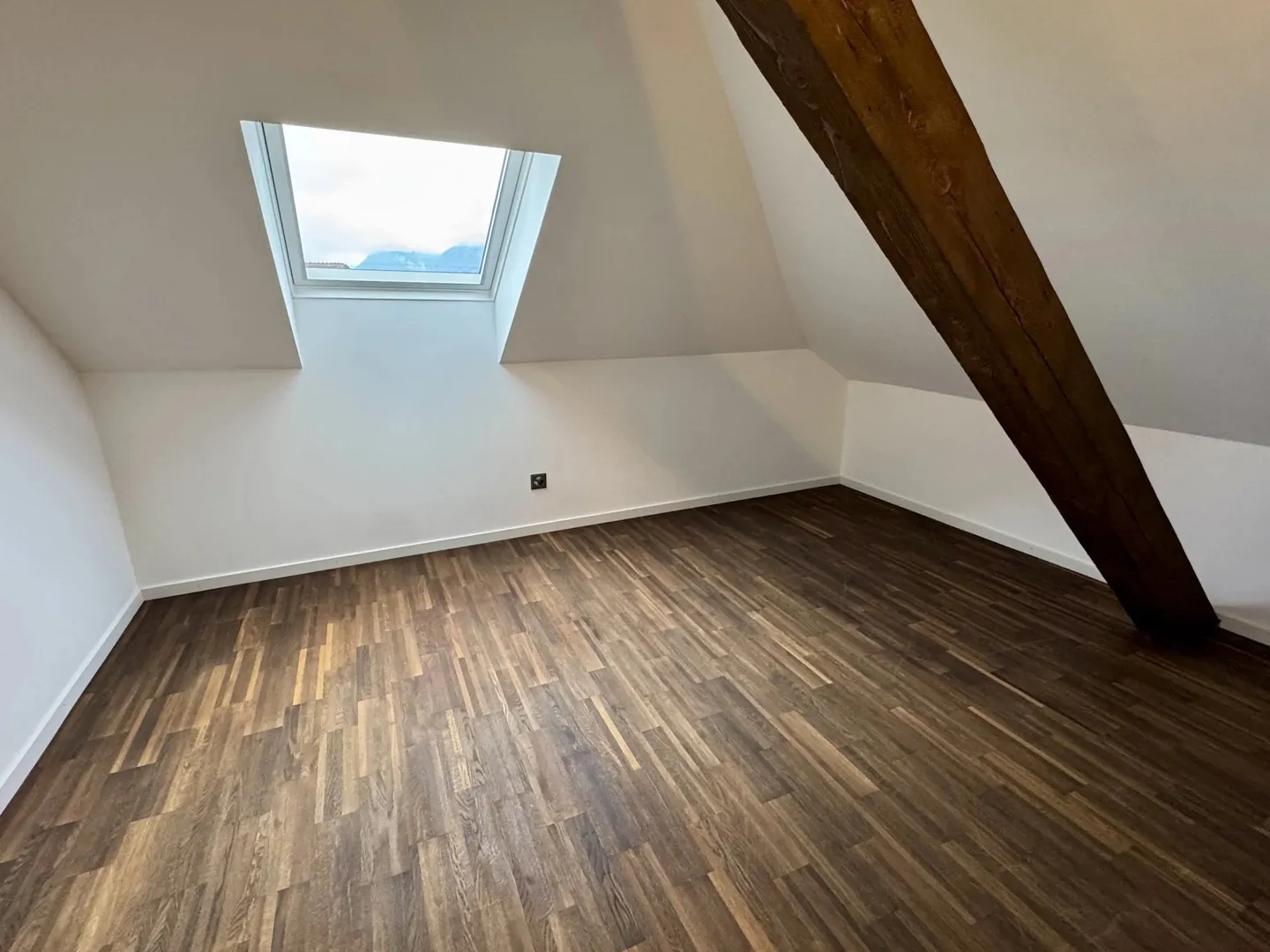 For sale: Large 3.5-room apartment with veranda in Bulle - Photo 6 of 6