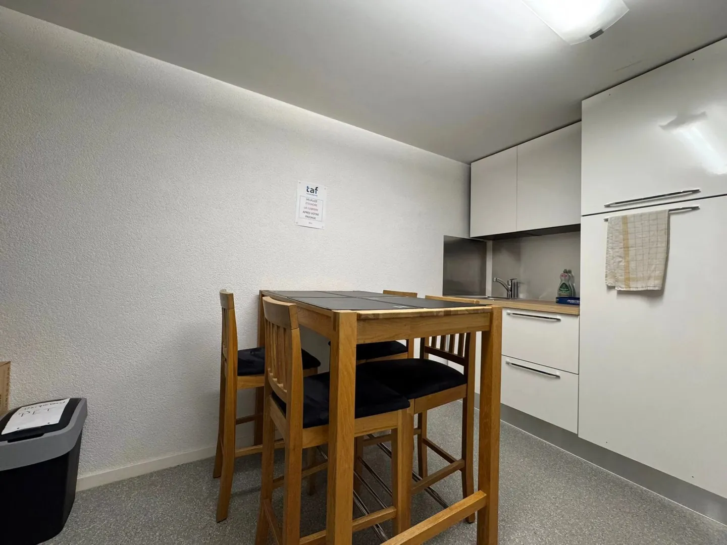 Bureaux modernes meublés - Photo 13 sur 13