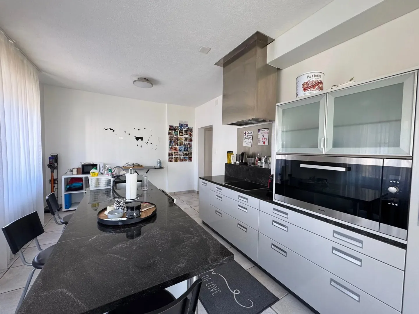 Charming 5.5-Room Apartment - Photo 9 of 13