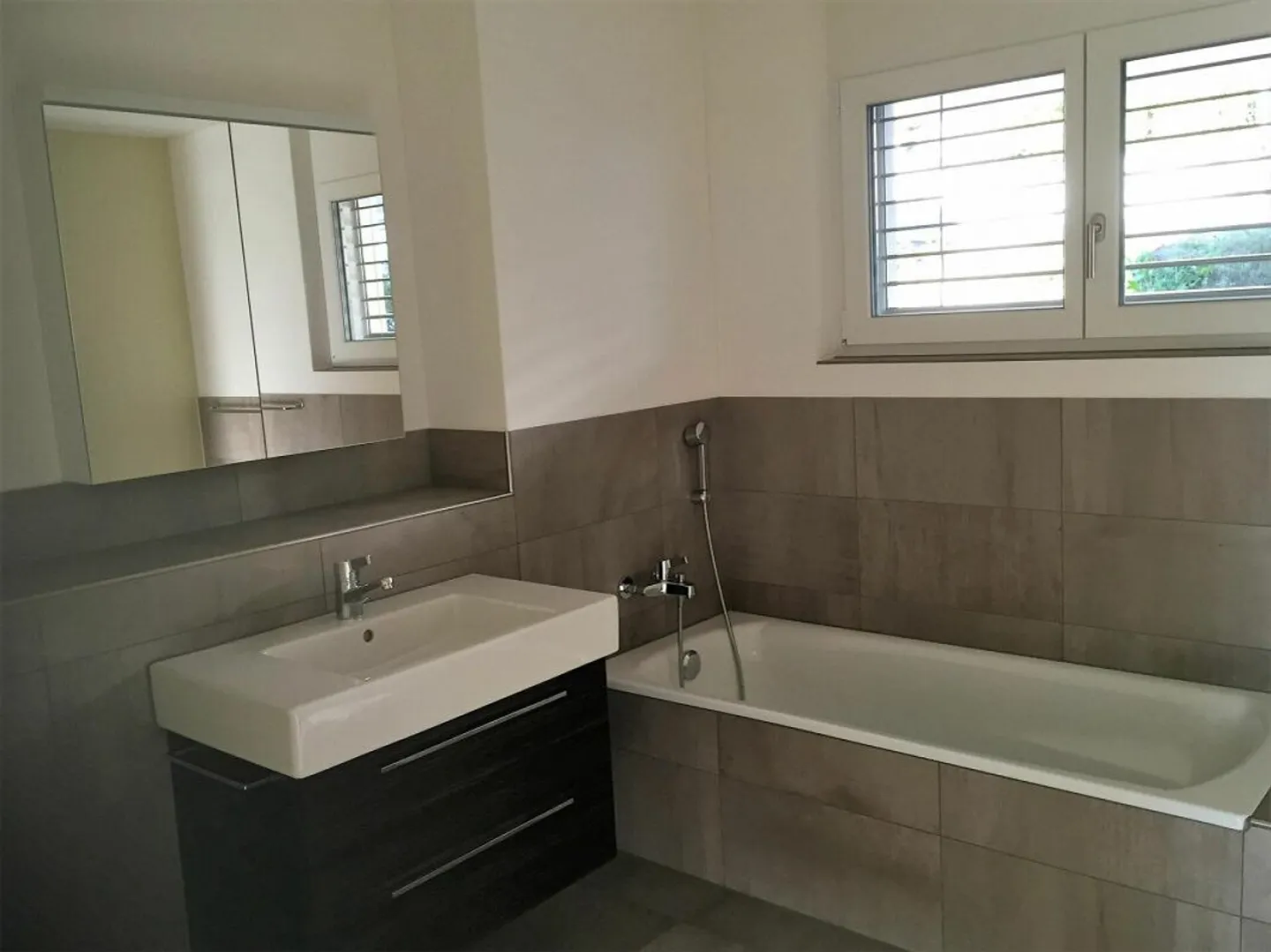 Exklusive Eigentumswohnung mit Weitsicht und Abendsonne - Photo 6 of 7