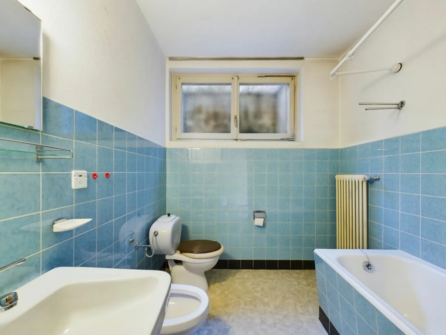 Villa spacieuse avec potentiel - Photo 12 sur 13