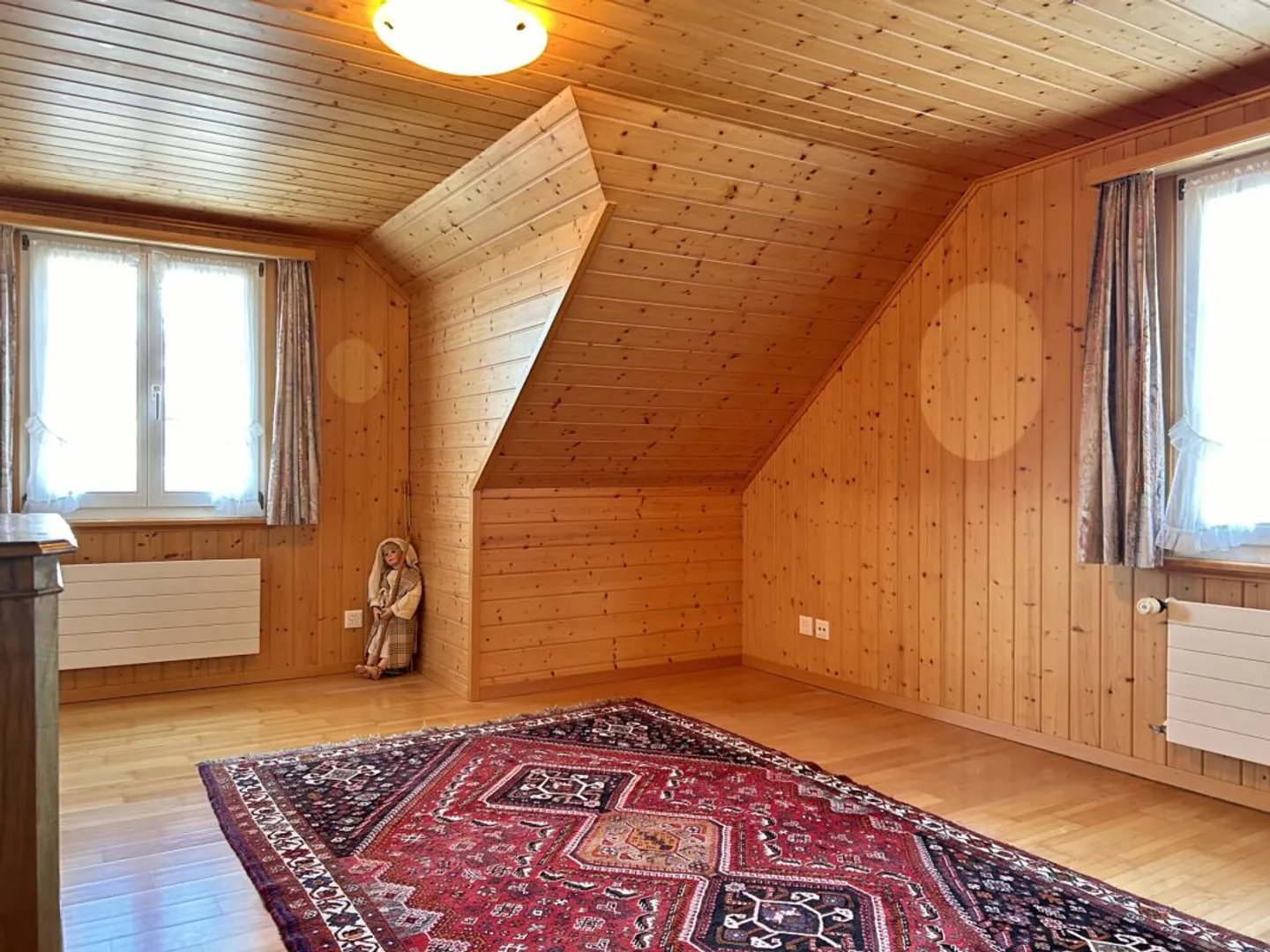 Geräumiges Reihen-Eckhaus in Wattwil - Foto 3 von 13