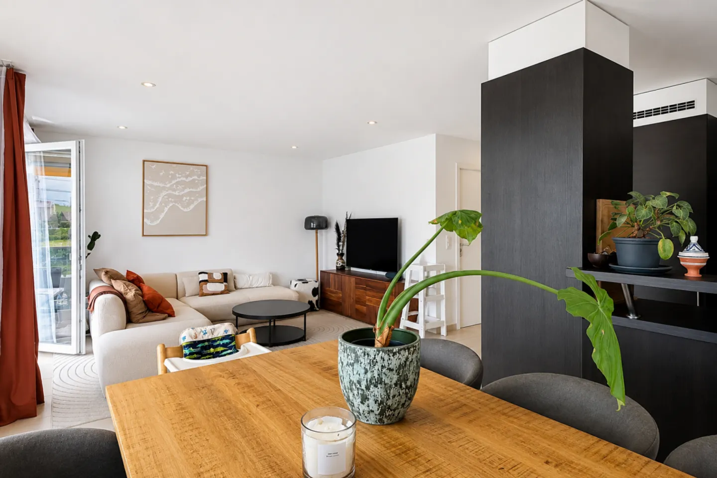 Appartement Charmant à Châtel-St-Denis - Photo 2 sur 10