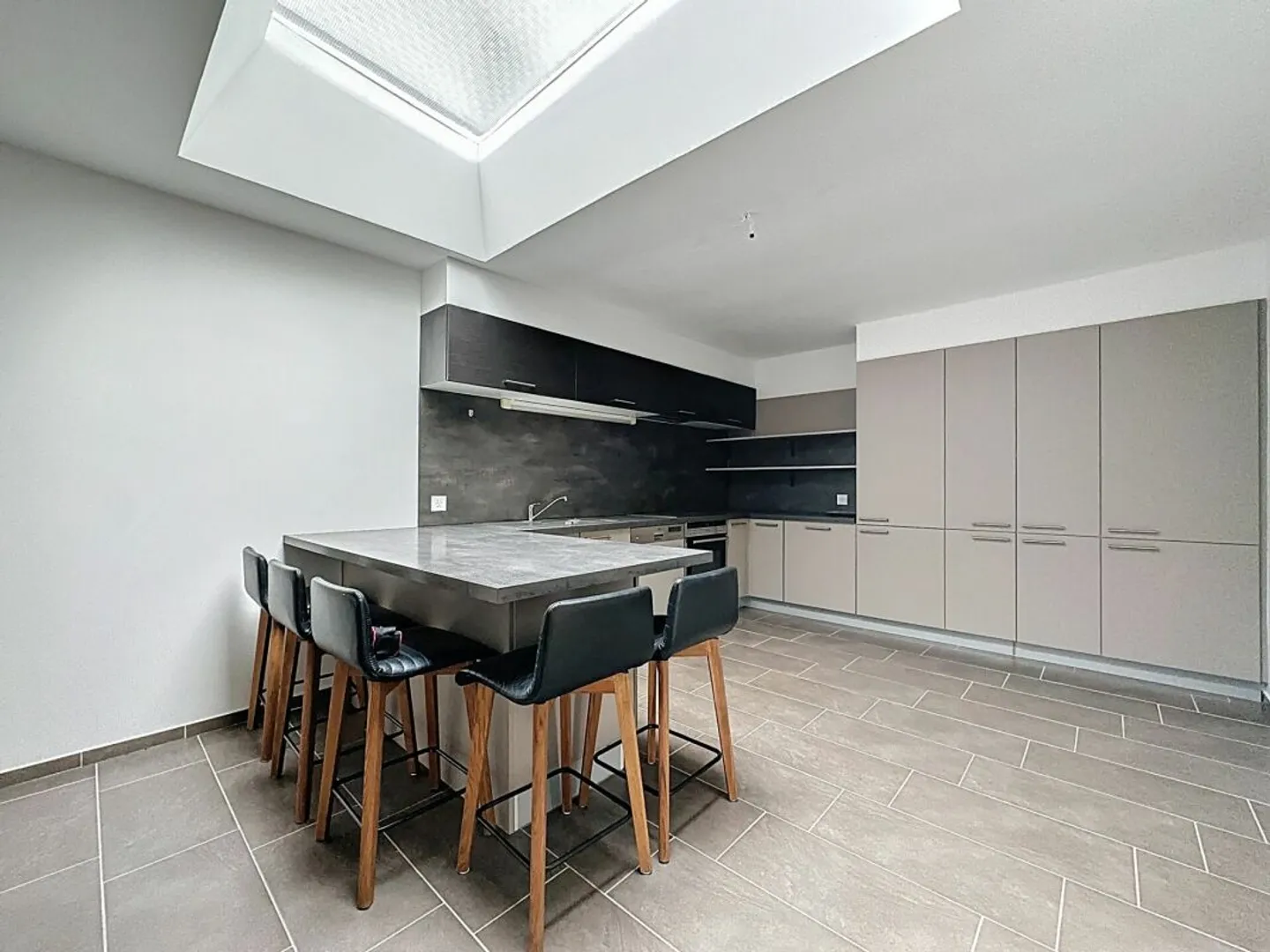 Charming apartment/loft near the center - Photo 6 of 12