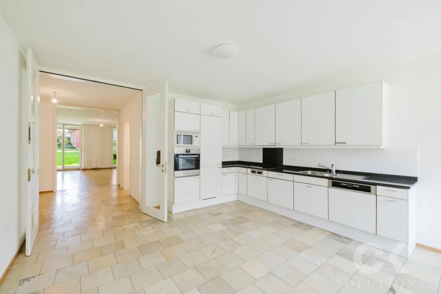 Spazioso appartamento con giardino di 5 locali a Oberwil - Vivere con stile, spazio e natura - Foto 6 di 13