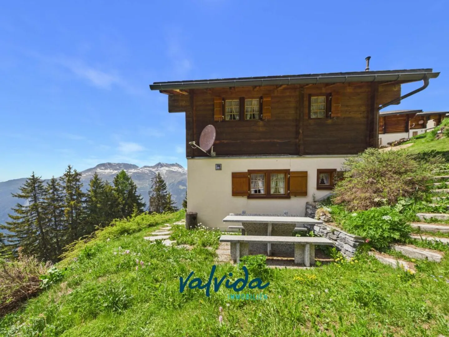 Charming Mountain Cabin in a Dream Location at Chäserstatt (Municipality of Ernen) - Photo 8 of 9