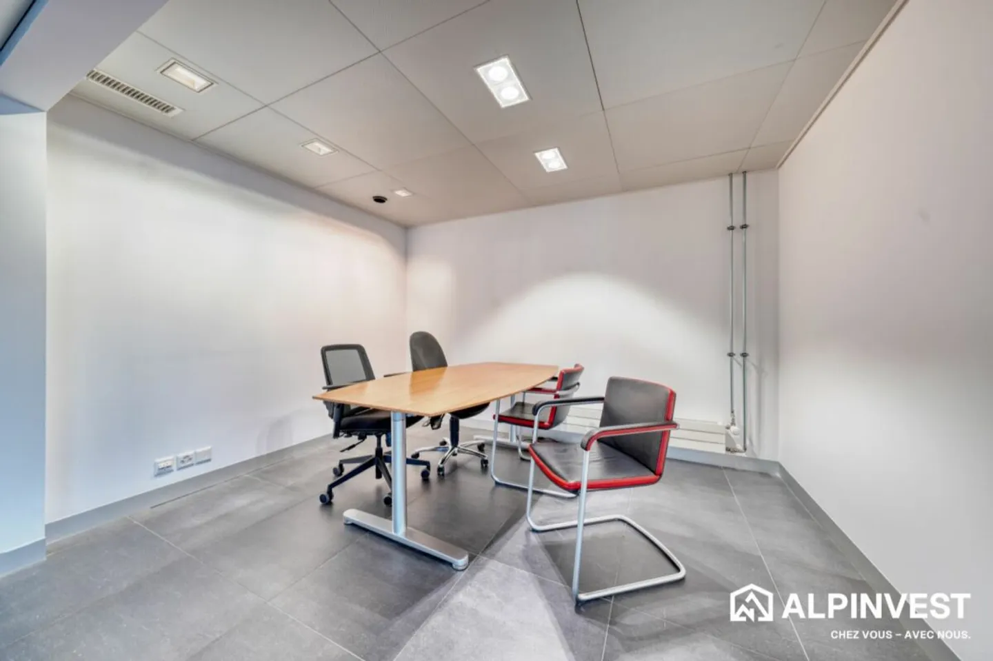 Immeuble Commercial avec Appartement - Photo 5 sur 13