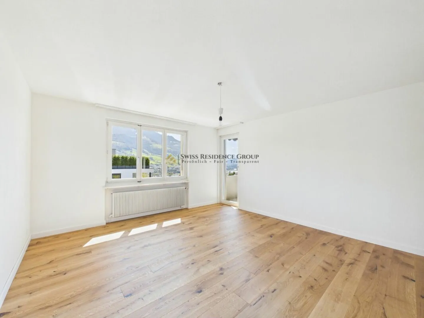 Esclusivo appartamento con terrazza di 5,5 stanze con vista sul lago e sulle montagne a Küssnacht - Foto 7 di 13