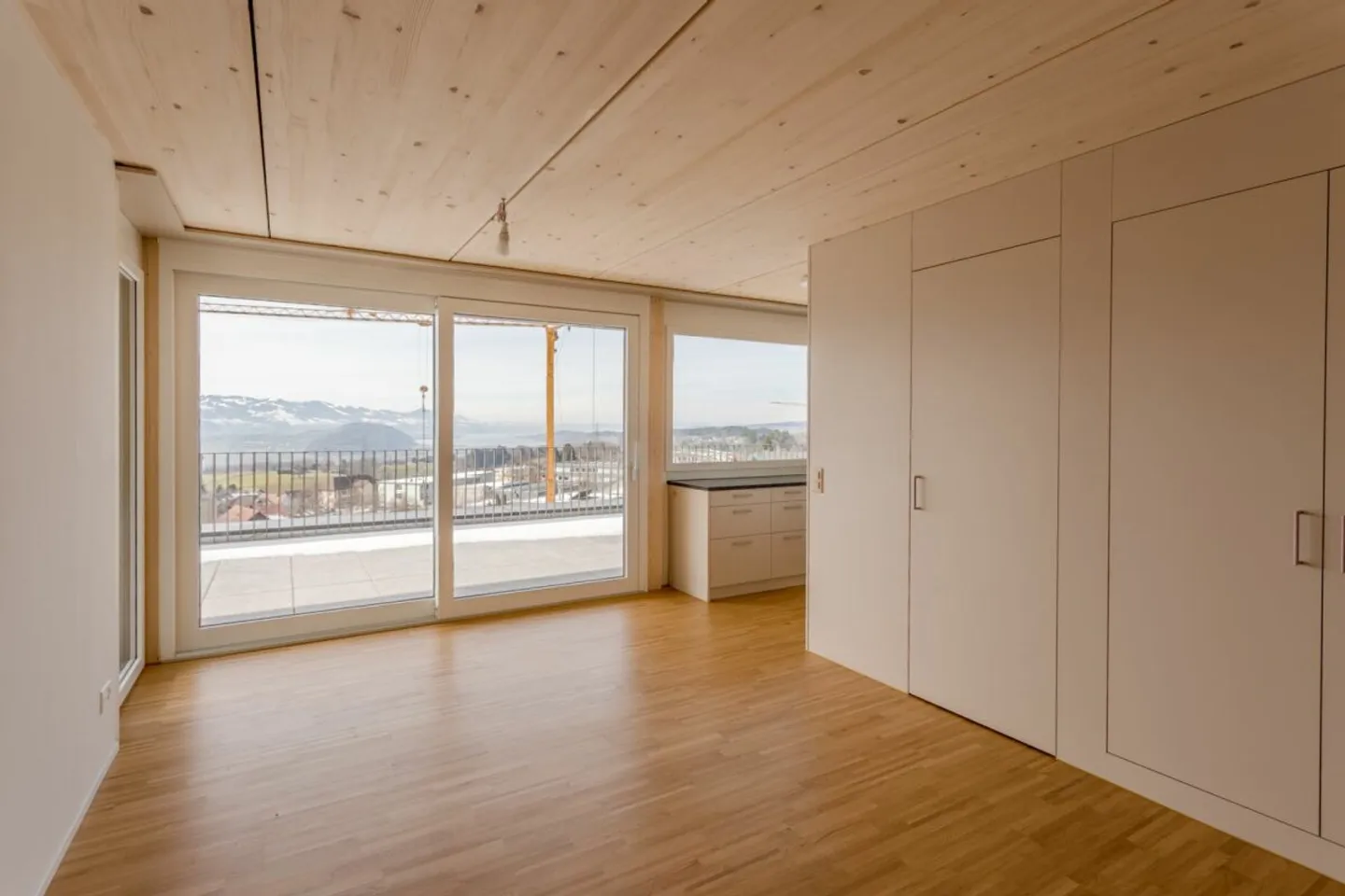 Beautiful 5.5-room penthouse apartment - Photo 7 of 13