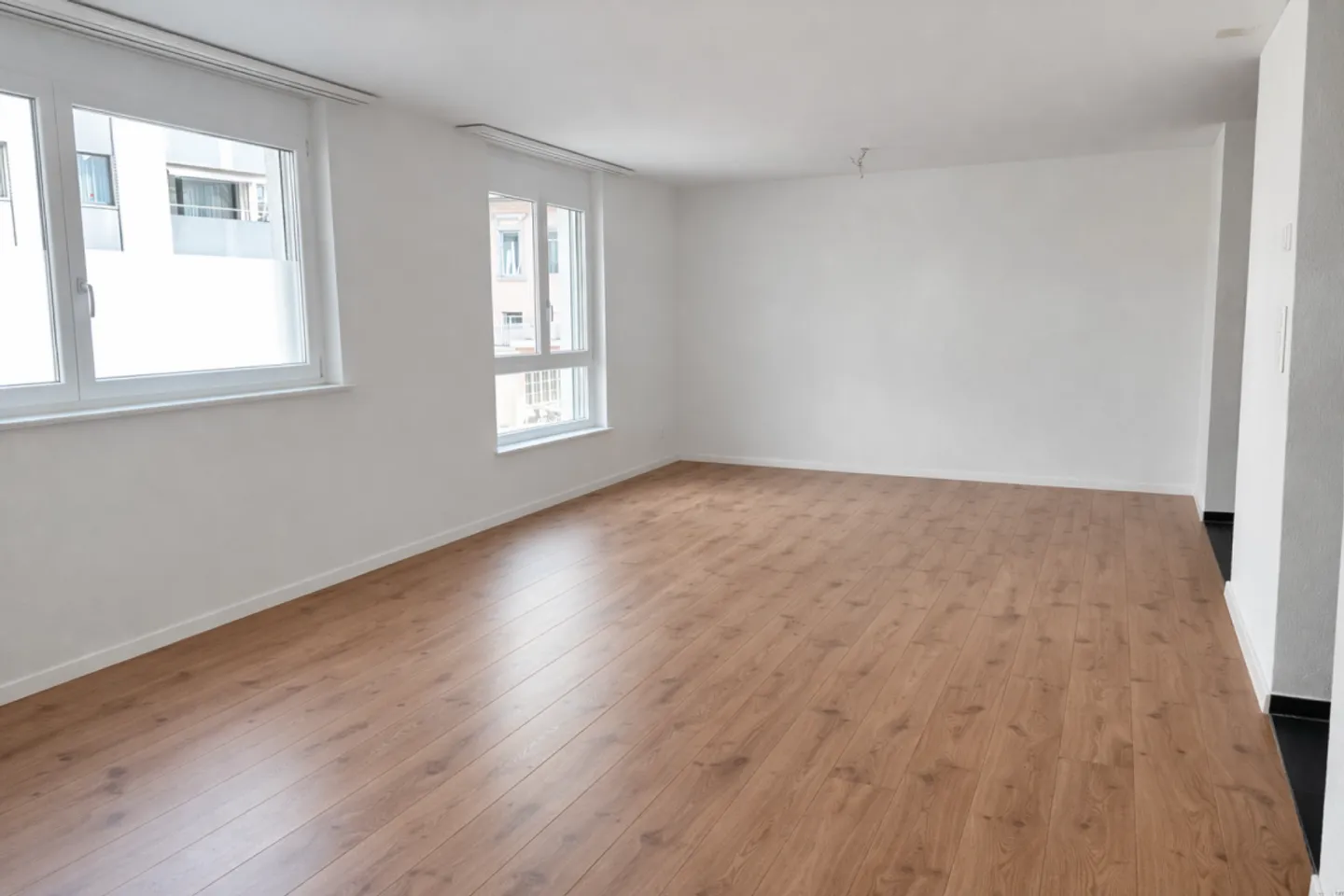 Beautiful, modern 3.5 room apartment ideal for commuters - Photo 3 of 9